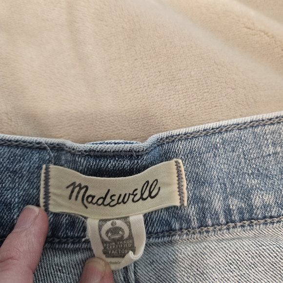 Madewell Light Blue Mid-Rise Kick Out Jeans - Picture 6 of 7
